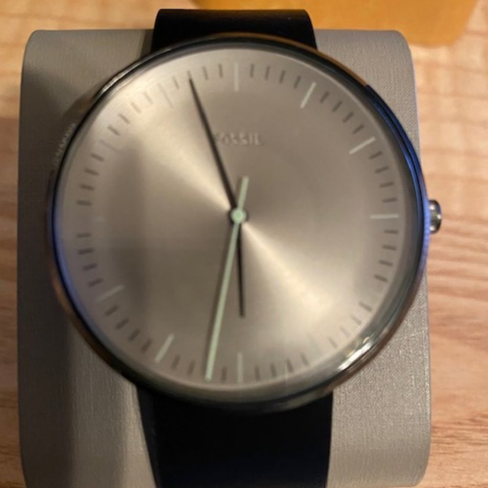 fossil men's slim watch Black and Silver 250189